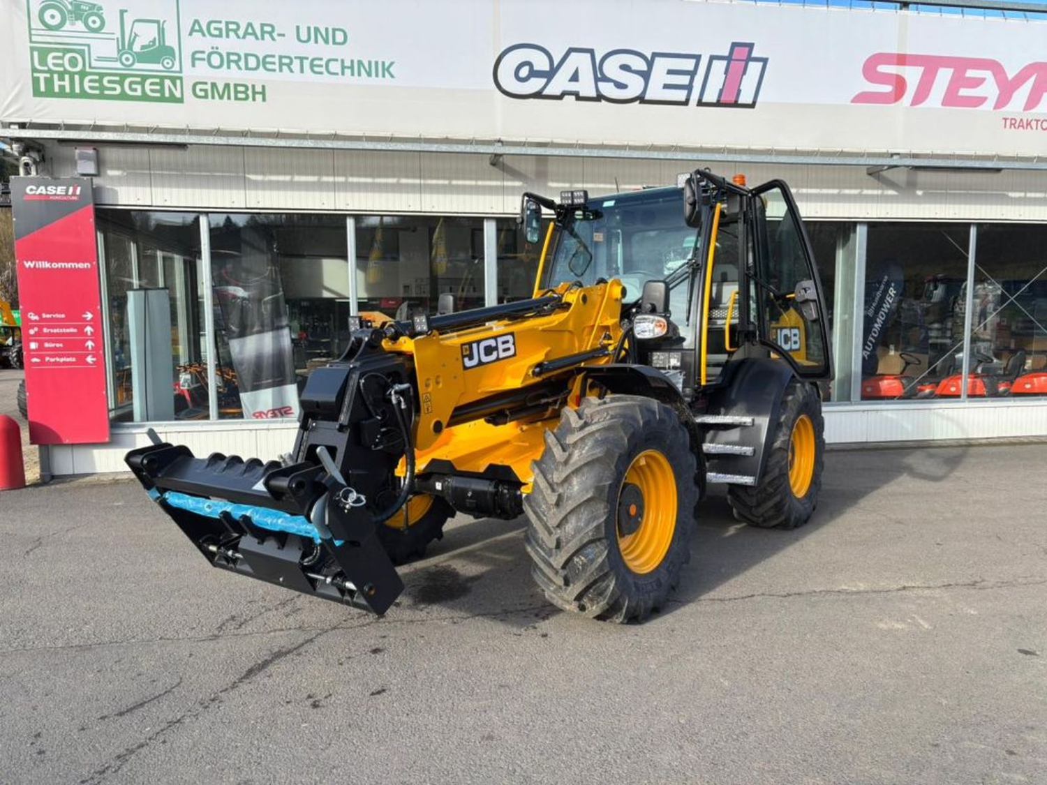 JCB_TM_320_Lagermaschine (6) 1600x 1200